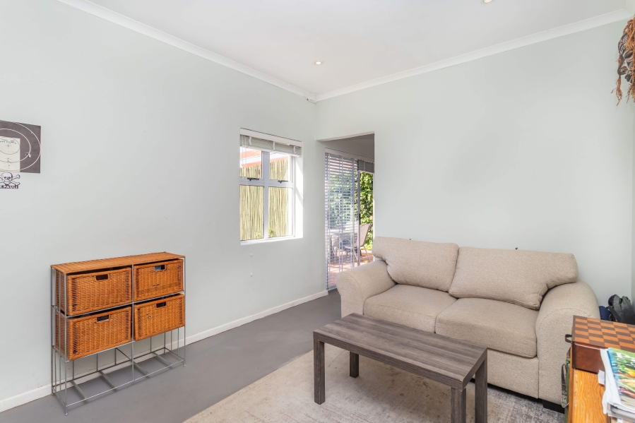 To Let 3 Bedroom Property for Rent in Pinelands Western Cape